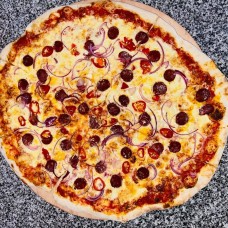 Klobásová pizza 50cm