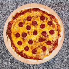 Salami pizza 50cm